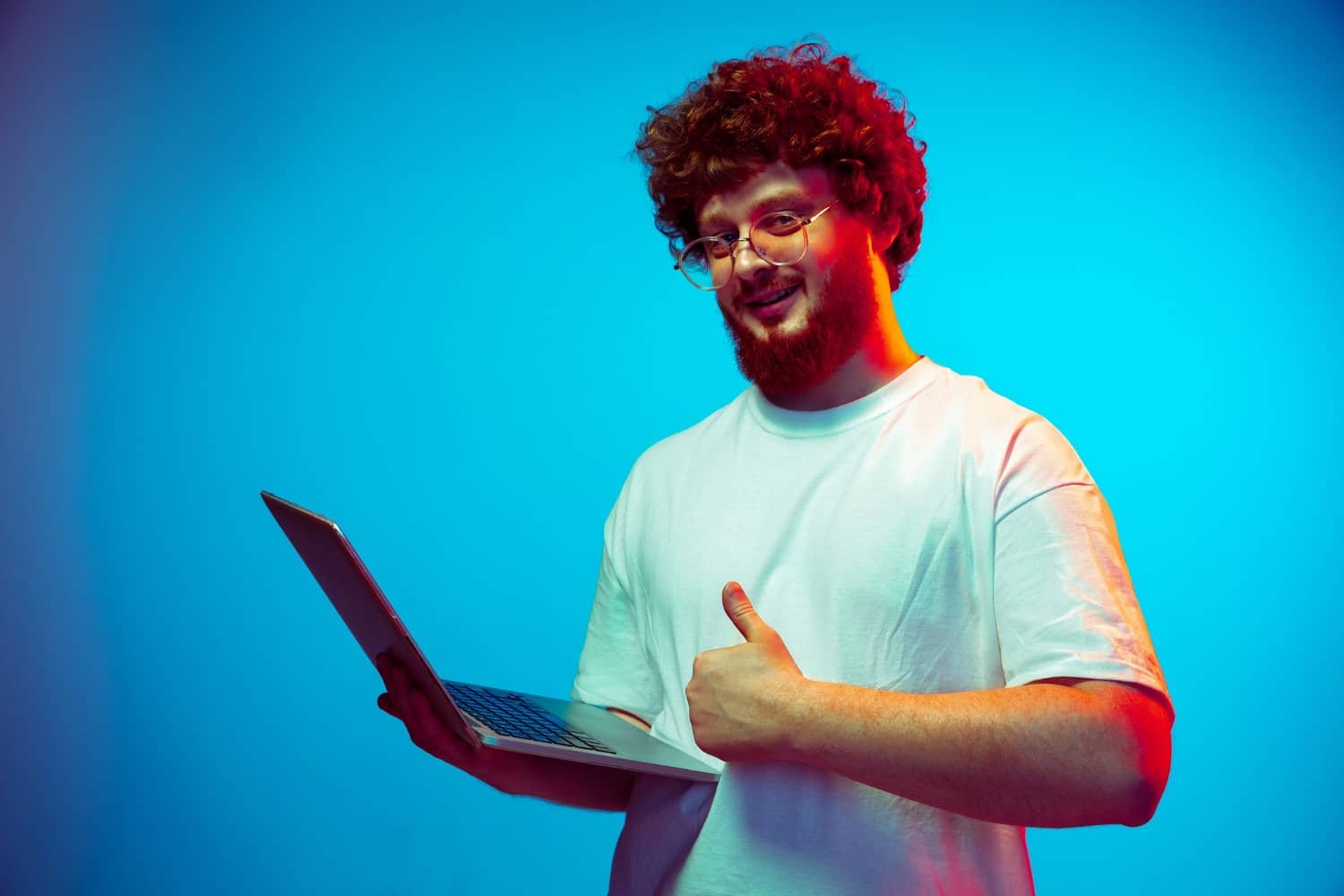 Digital Tools Streamlining Productivity in Remote and Hybrid Work